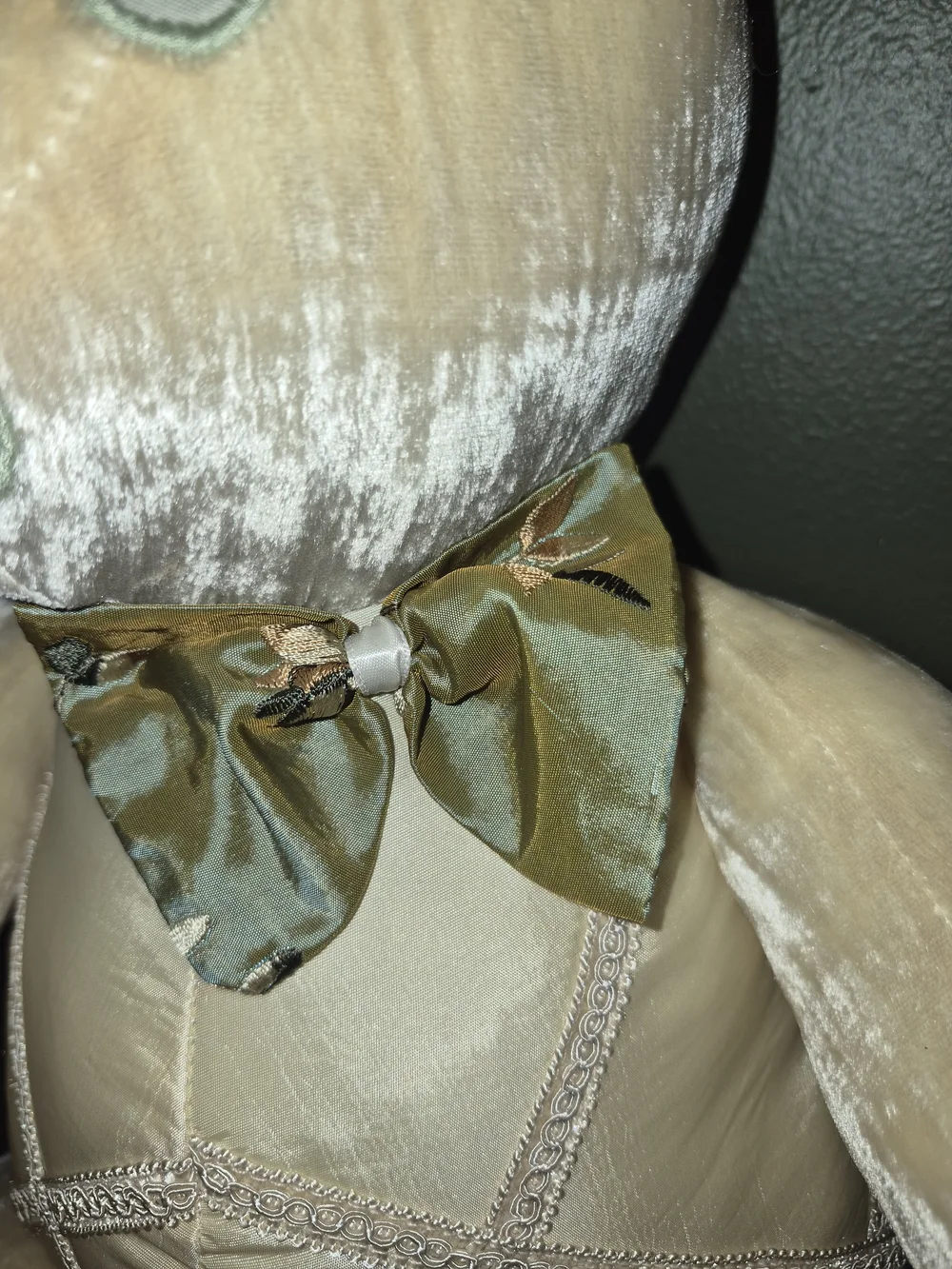 Vintage Green Frog Art Co. 22-Inch Golden Crushed Velvet & Satin Teddy Bear